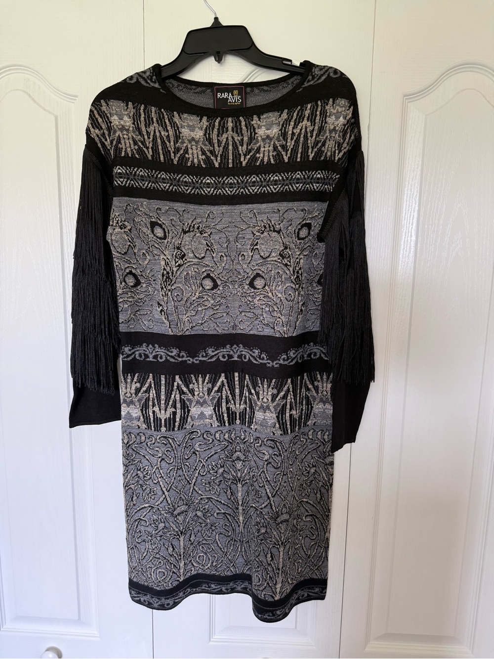 Elegant Black and Gray Patterned Women’s Dress -